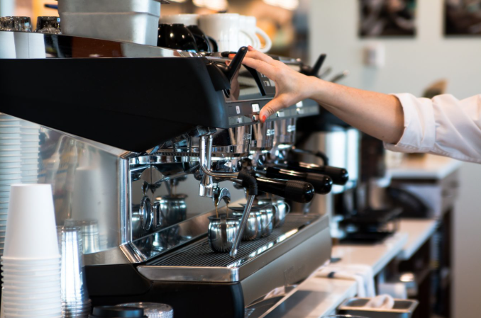 Choosing the Right Coffee Machine for Better Brewing at Home